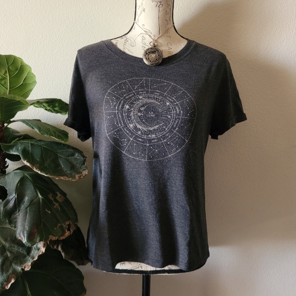 🖤Stars above 'la lune' astrology constellation t-shirt - Picture 1 of 7